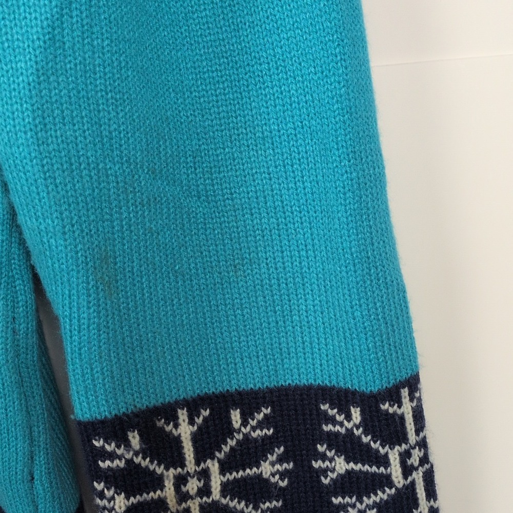 Baby It's Cold Spell Womens Large Snowflake Long Sleeve Warm Crew Neck Sweater - Picture 6 of 10